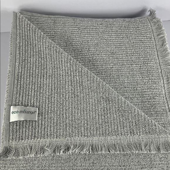 Eco Melange Bath Towels Rayon Bamboo Gray White with Fringe Cotton Set of 2 NEW - Picture 5 of 8